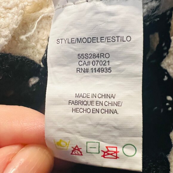 Cloth By Design-Crocheted Black/Ivory Cut Out Flower Knit Bell Sleeve Sweater-XL - Picture 15 of 16